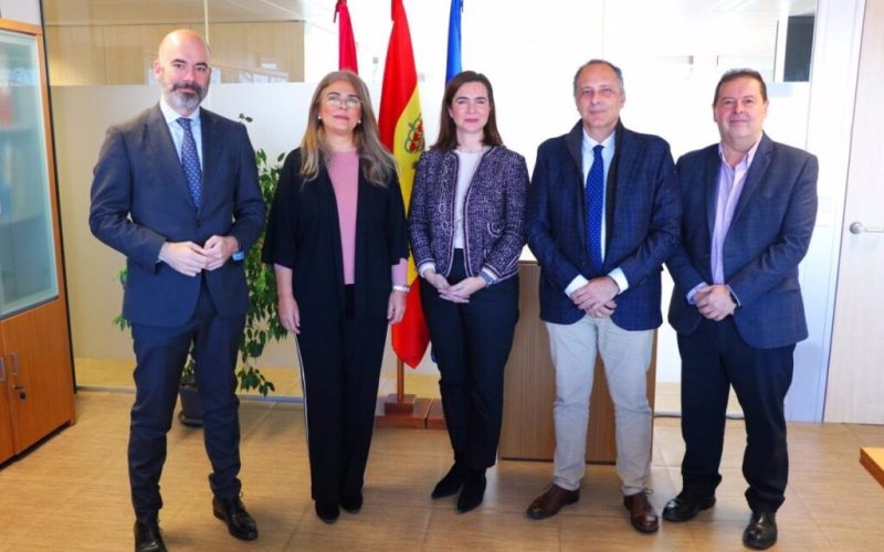 Sescam recaba el apoyo de las sociedades científicas de Farmacia a la categoría de Técnico Medio Sanitario en Farmacia